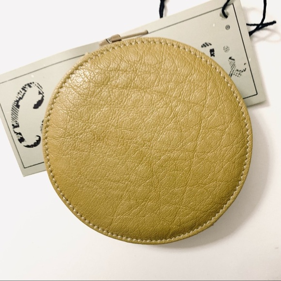 THE BUFFALO BAG Round Coin Pouch Mini Wallet, ocher - Picture 2 of 3